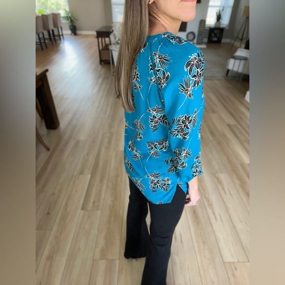 Express Floral Blouse - XS - Picture 4 of 13